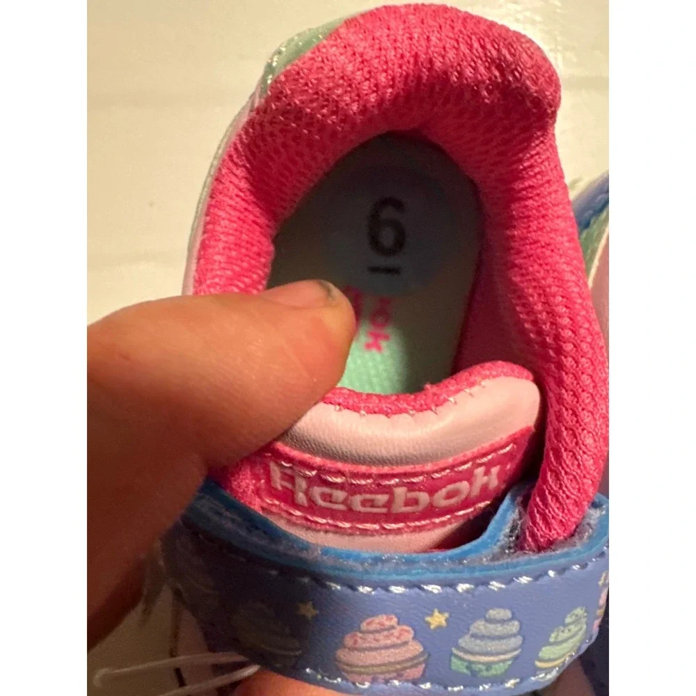 Reebok‎ Kids Toddler Girls Size 6 Pink Blue Cupcake Sneakers Hook and Loop